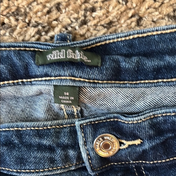 Wild Fable flared butterfly pocket jeans size 14 - Picture 5 of 8